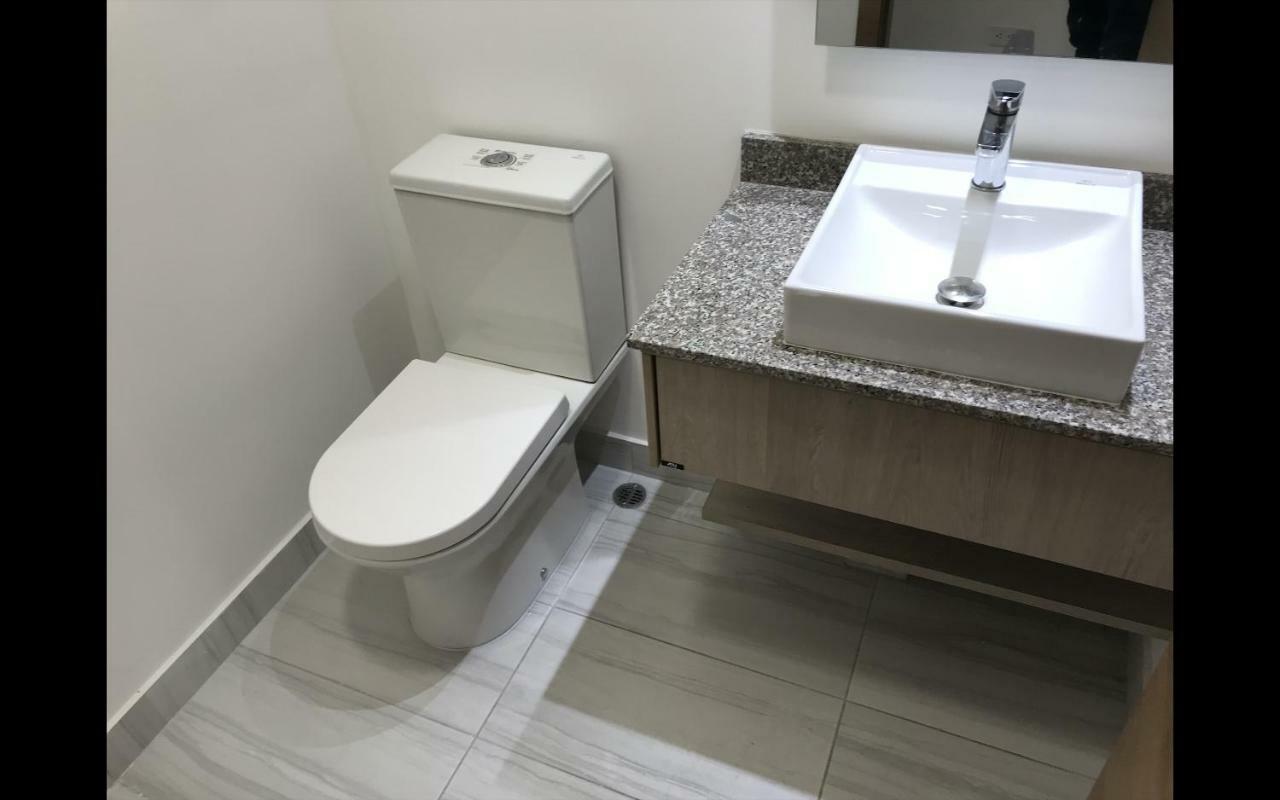 1410 Habitacion En Lujoso Departamento - Atelier Quito Eksteriør bilde