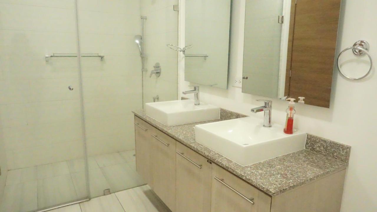 1410 Habitacion En Lujoso Departamento - Atelier Quito Eksteriør bilde