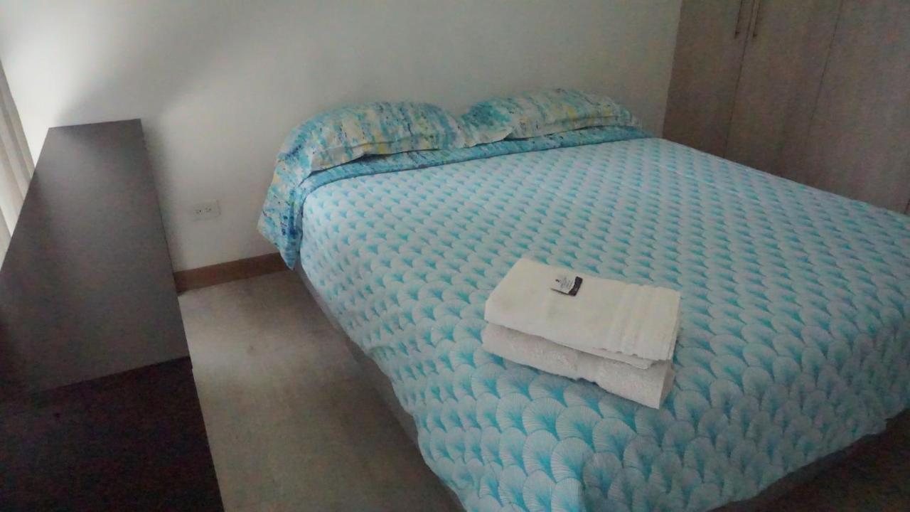 1410 Habitacion En Lujoso Departamento - Atelier Quito Eksteriør bilde