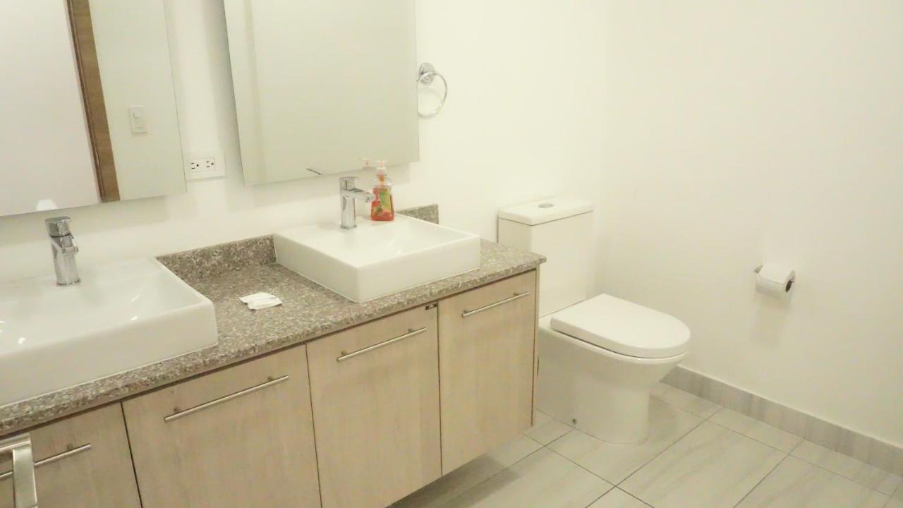 1410 Habitacion En Lujoso Departamento - Atelier Quito Eksteriør bilde