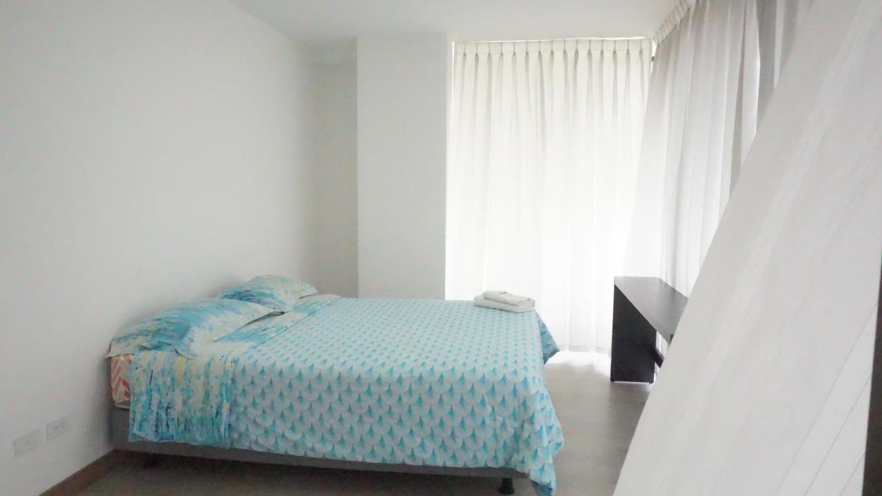 1410 Habitacion En Lujoso Departamento - Atelier Quito Eksteriør bilde
